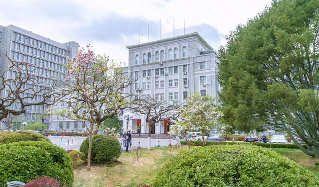 09765ffffb7e483eabad32107a7c0a9c_tplv-tt-shrink_640_0 (1).png